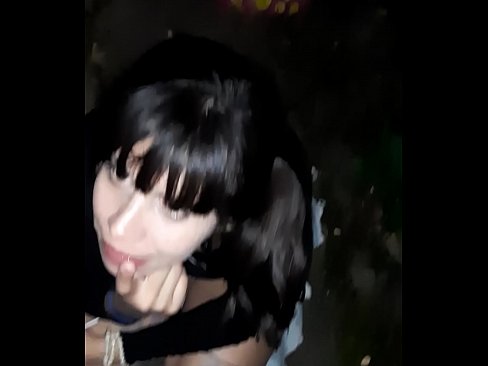 ❤️ Op der Strooss geschwollen Penis am Austausch fir Séissegkeeten ❤️ Super Porn op lb.rexporn-com.ru ﹏